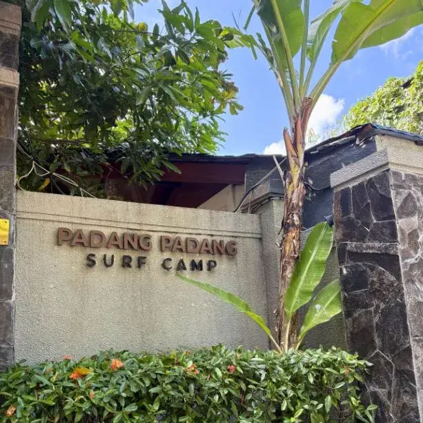 Padang Padang Surf Camp